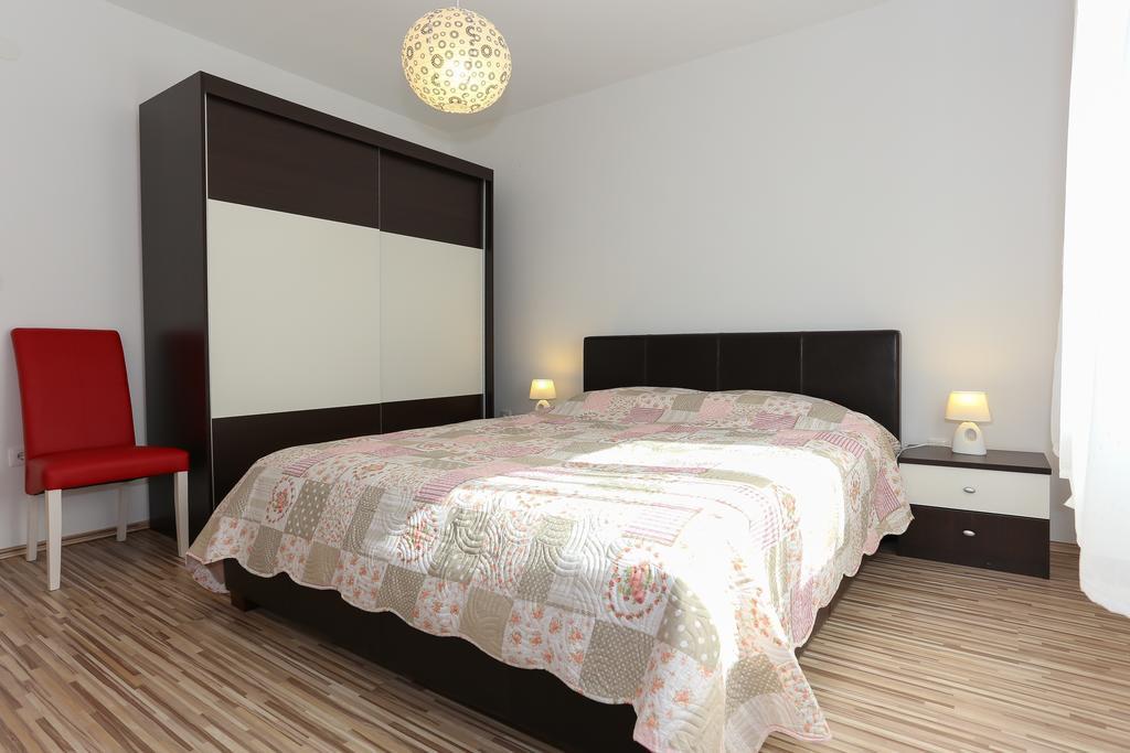 Apartments Ivan Trogir Extérieur photo