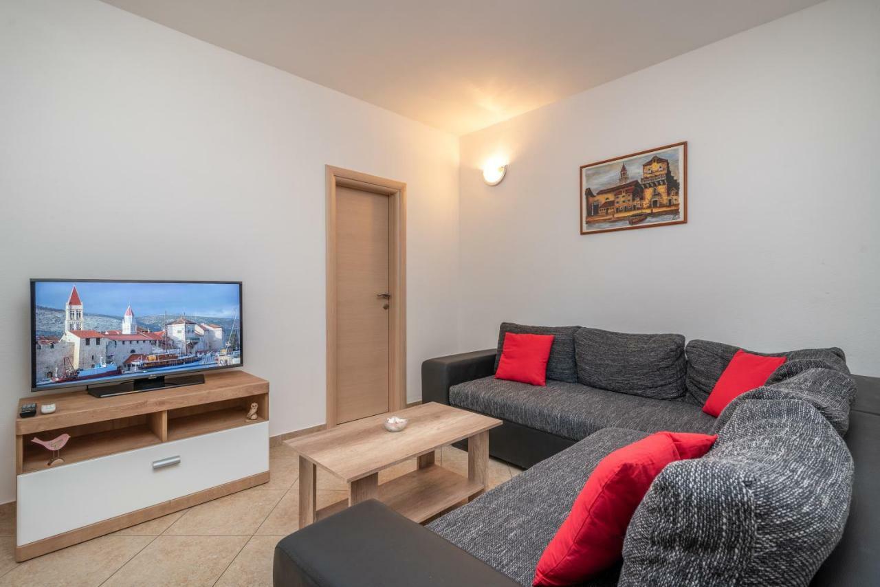 Apartments Ivan Trogir Extérieur photo