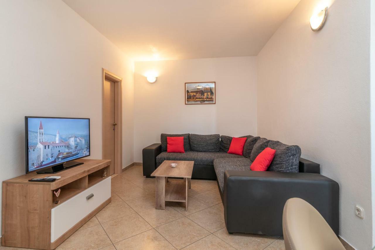 Apartments Ivan Trogir Extérieur photo